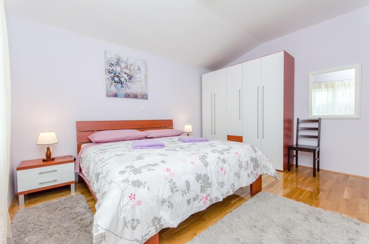 Apartman Ivan คาชเตลา ภายนอก รูปภาพ